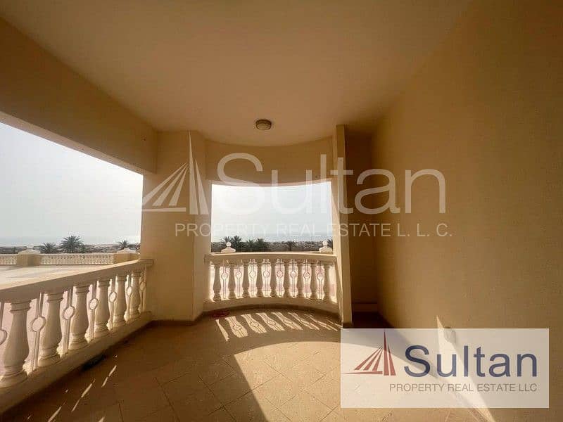 Cozy 1BR Sea View Spacious Balcony Gym/Pool Acces Cozy 1BR Sea View Spacious Balcony Gym/Pool Acces