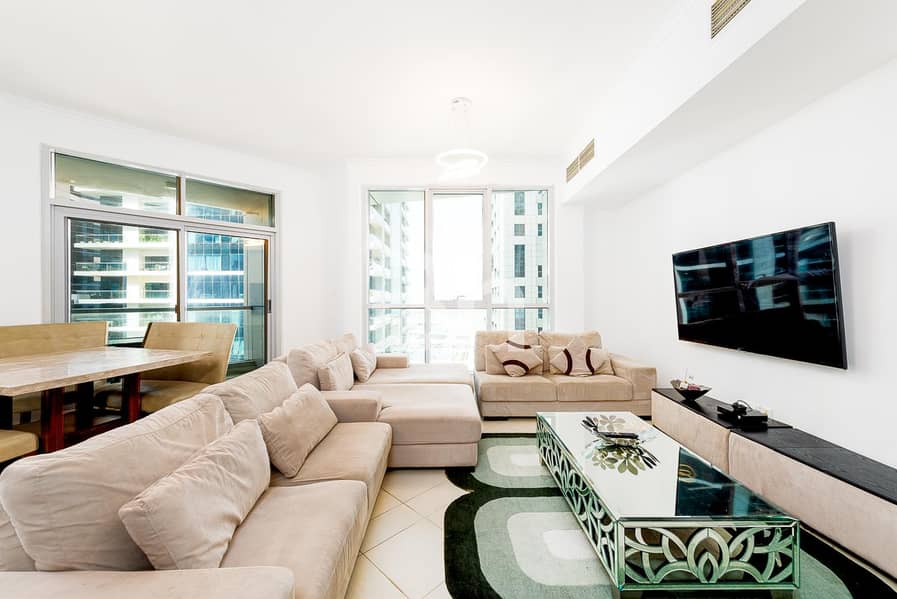 Chiller Free | Modern | Stunning Views Chiller Free | Modern | Stunning Views