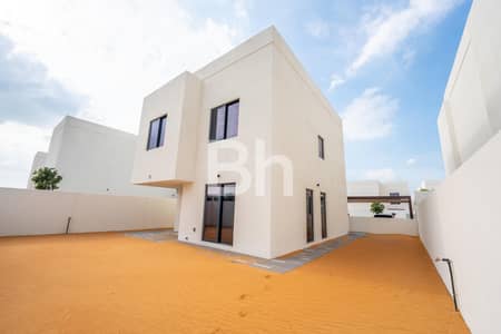 3 Bedroom Townhouse for Rent in Yas Island, Abu Dhabi - Single Row | Garden Access to Play area | End Unit