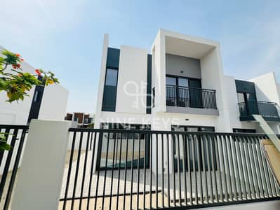 تاون هاوس 4 غرف نوم للبيع في دبي لاند، دبي - 4d39b4c1-9ba6-4765-b8f7-93eb92041b2c. jpeg