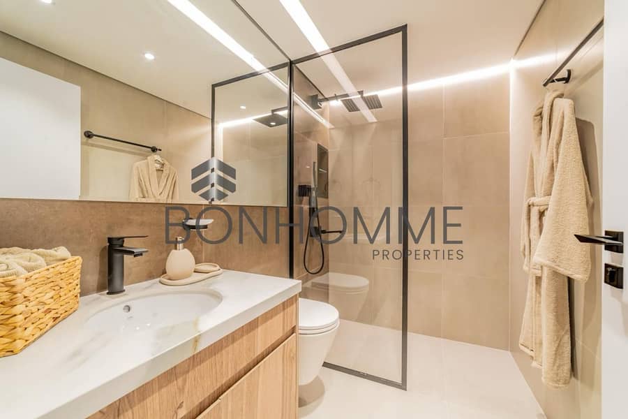 8 show apartment 8. jpg