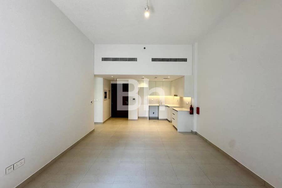Exclusive | Brand New | Large Terrace Exclusive | Brand New | Large Terrace