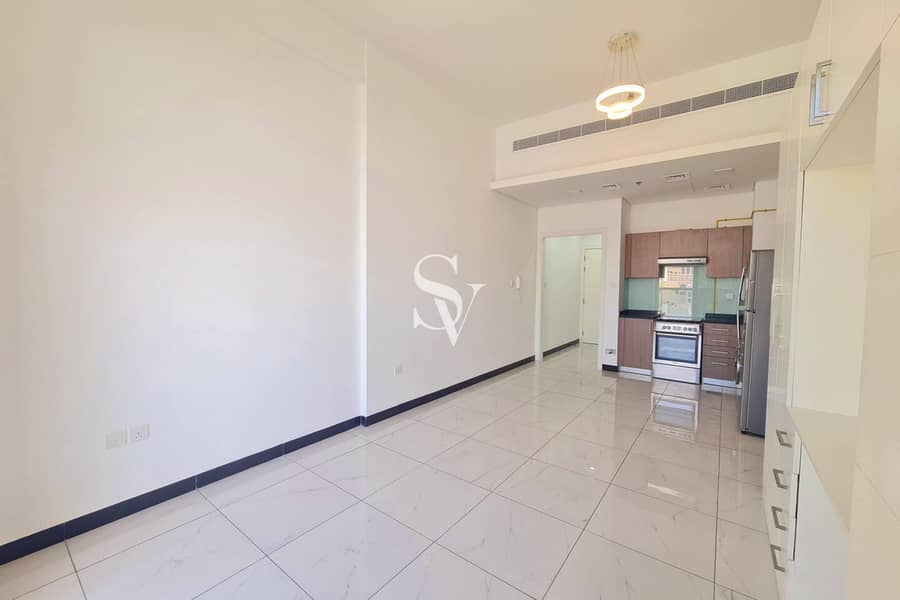 位于朱美拉环形村(JVC),JVC第11区,水晶公寓 的公寓 48000 AED - 11598899 位于朱美拉环形村(JVC),JVC第11区,水晶公寓 的公寓 48000 AED - 11598899