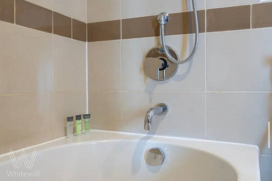 15 29 BLVD 1Br Rent_page-0010. jpg