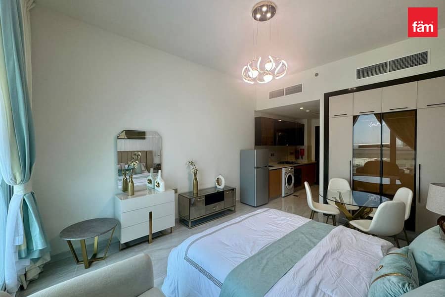 Luxurious | Spacious | Fully Furnished Luxurious | Spacious | Fully Furnished