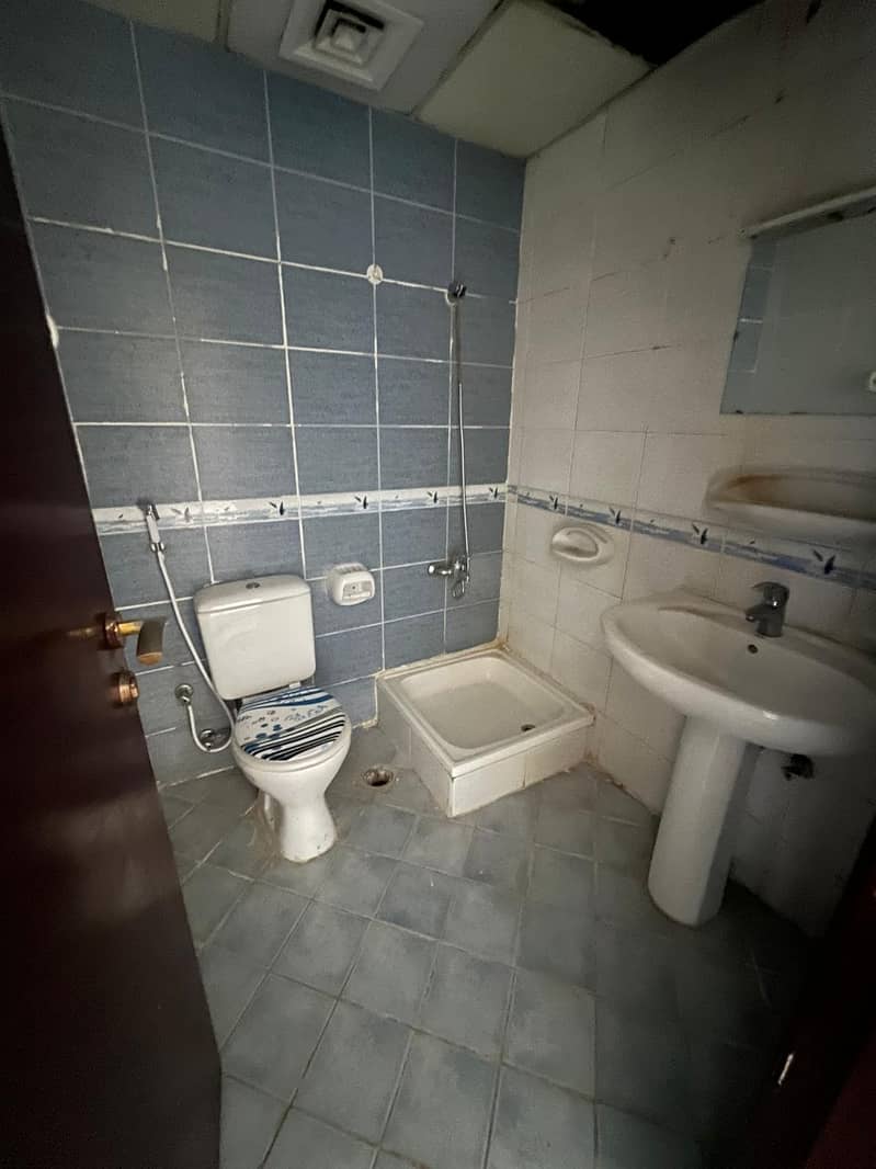 16 a230ad0e-3306-47db-82e3-5217bd01655f. jpeg