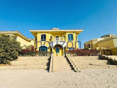 5 Bedroom Villa for Sale in Palm Jumeirah, Dubai - Tip Location | Renovation Project | Vacant