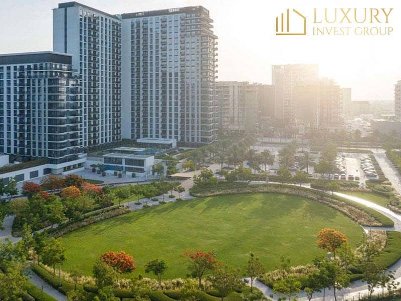 Genuine Re-Sale | Full Floor | Golf Course View Genuine Re-Sale | Full Floor | Golf Course View
