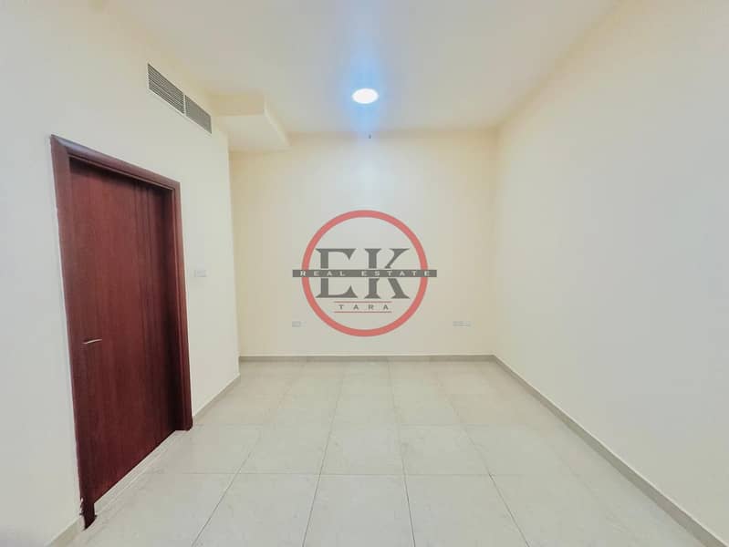 5 ab02e2e1-d6bf-40d9-8ae9-65973aed4444. jpeg