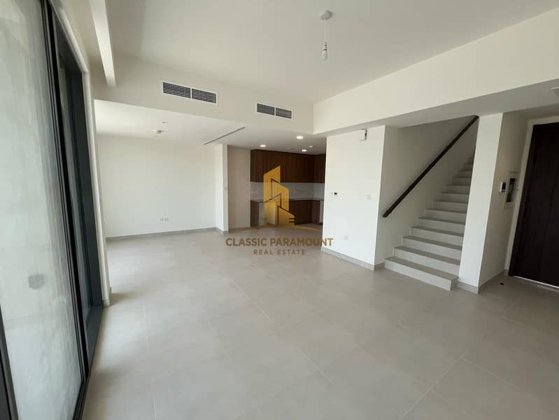 Таунхаус в Таун Сквер,Маха Таунхаусы, 3 cпальни, 175000 AED - 11604888 Таунхаус в Таун Сквер,Маха Таунхаусы, 3 cпальни, 175000 AED - 11604888
