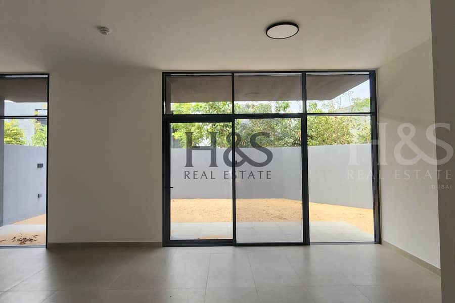 Luxury Community | Spacious Modern Home | No commission | Flexible Payment Plans| Resale Luxury Community | Spacious Modern Home | No commission | Flexible Payment Plans| Resale