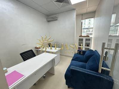 مکتب  للايجار في ديرة، دبي - 30be1be7-fda6-4c9d-85a9-ae8ec2545b84. jpg