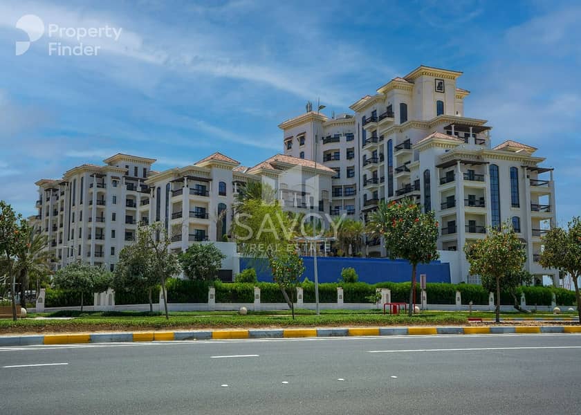 Comfy Studio | With Balcony | Prime Location Comfy Studio | With Balcony | Prime Location
