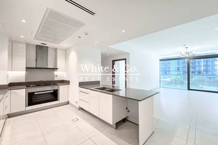 Vacant Now | Large Layout | High Quality