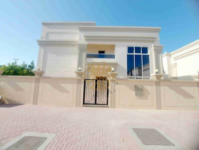 فیلا 4 غرف نوم للايجار في الفيحاء، الشارقة - 20241008_085430. jpg