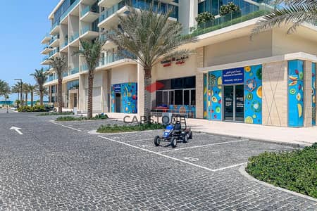 2 Bedroom Flat for Rent in Saadiyat Island, Abu Dhabi - Luxurious 2BR + 1 | Partial Sea + Museum View