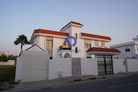 阿尔海拉郊区， 夏尔迦 7 卧室别墅待售 - IMG-20250507-WA0143. jpg