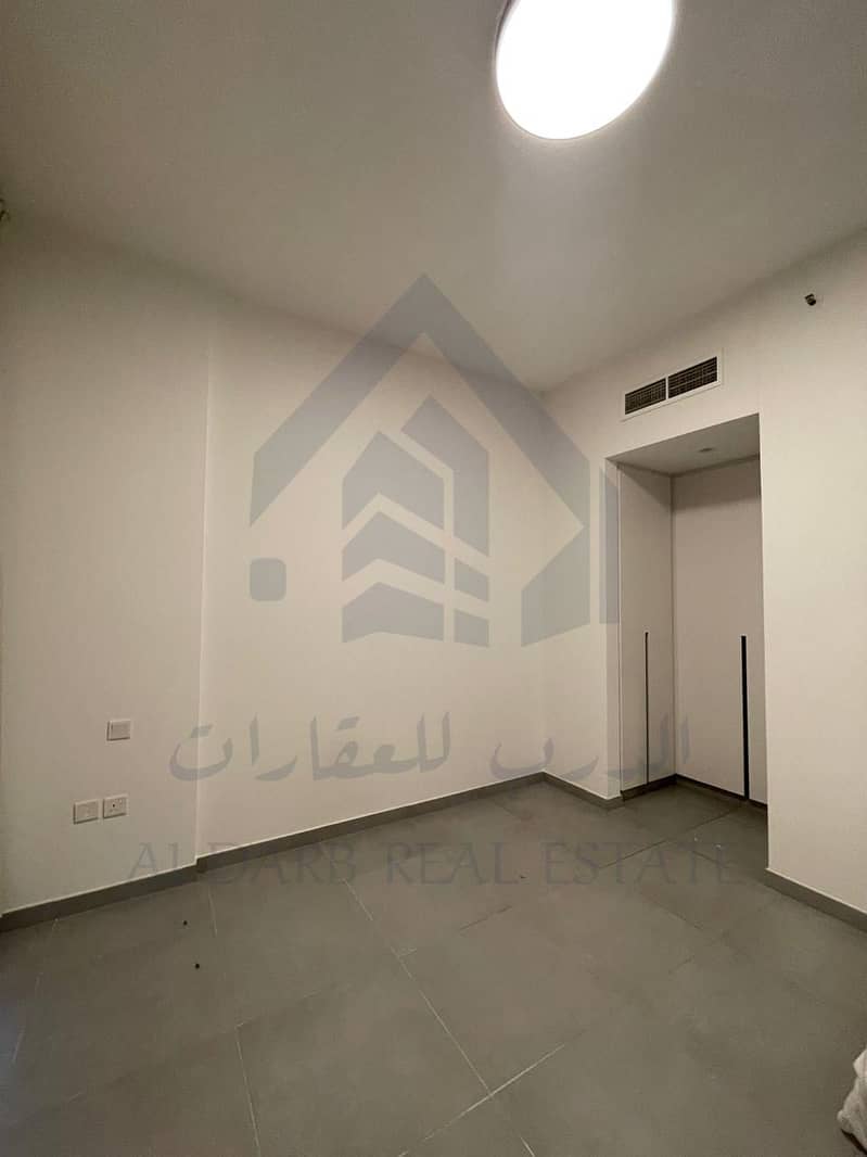 2 WhatsApp Image 2025-02-05 at 12.21. 43 PM (14). jpeg