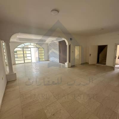 فیلا 5 غرف نوم للبيع في الدراري، الشارقة - IMG-20241009-WA0024. jpg