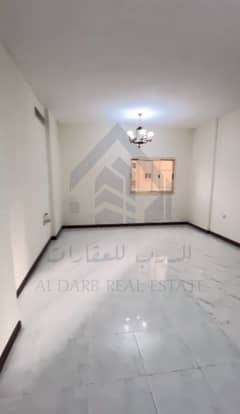 للبيع شقة بمنطقة ابو شغارة الشارقة بسعر ممتاز