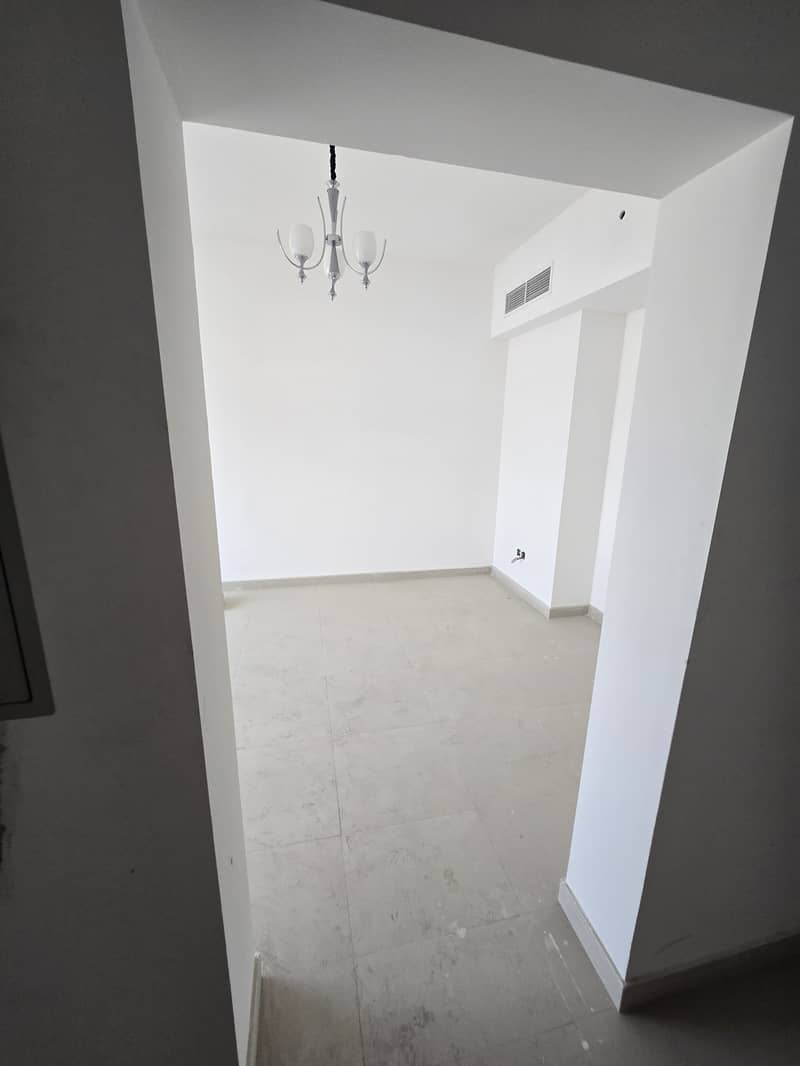 7 9c0c5568-5aae-417d-a38d-c75ecbcb4cc7. jpg