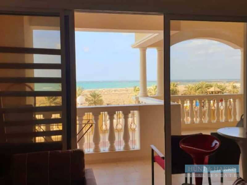 位于阿尔哈姆拉小镇，御风公寓，御风公寓3号 1 卧室的公寓 800000 AED - 11610945
