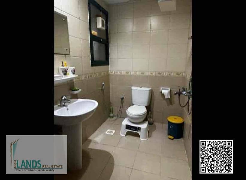 12 5a39f824-cae3-4b75-9750-9ef7c2fbf8dd. jpg