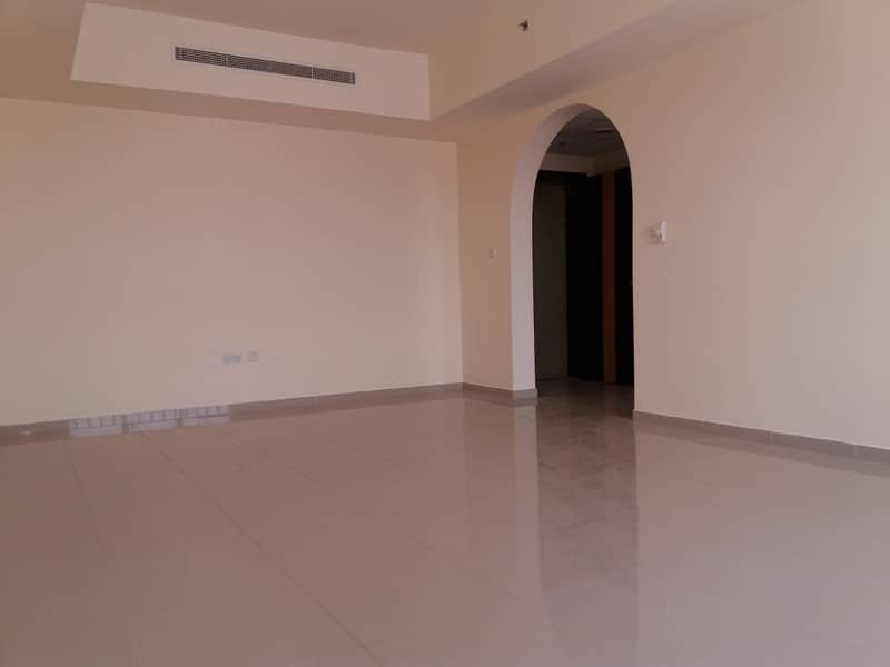 Spacious 3 BHK apt Near Safeer Mall for rent \\\ ME 9 MBZ City