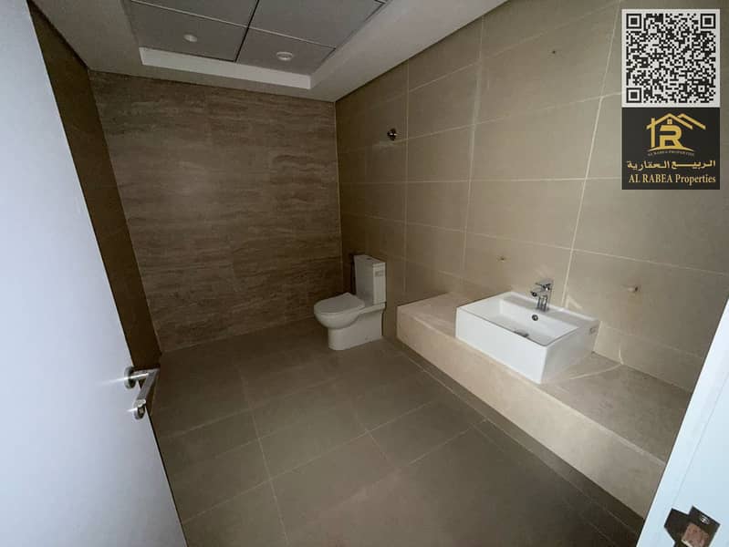 11 b490ff3c-ebca-42e7-b6ea-f7ba38c5bc7b. jpg