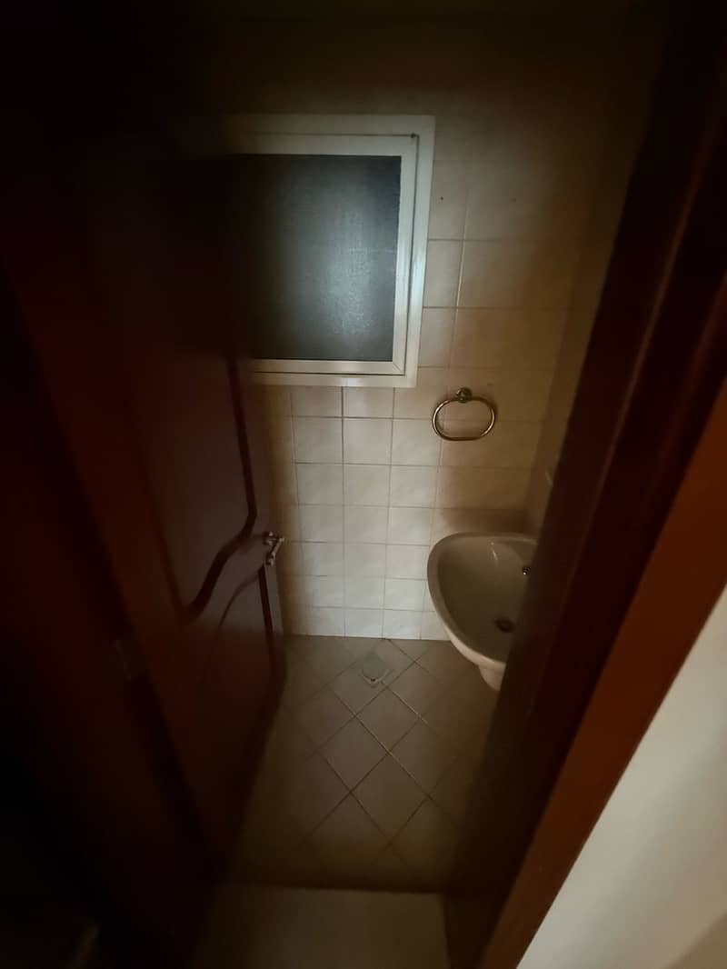 8 3. jpg