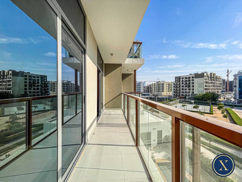 Pool View | Modern | Prime Location Pool View | Modern | Prime Location