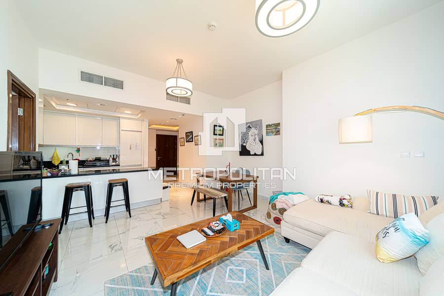 Vacant | Mid Floor | Sea and Sunset View| Flexible Vacant | Mid Floor | Sea and Sunset View| Flexible