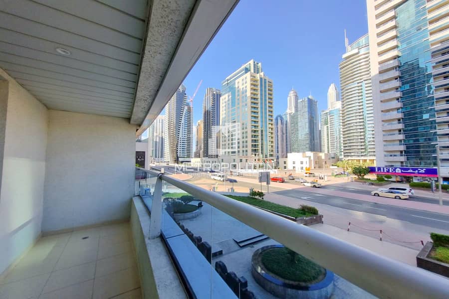 Immaculate | Next To Metro | Vacant End May Immaculate | Next To Metro | Vacant End May