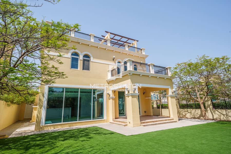 位于朱美拉公园社区,第9区 4 卧室的别墅 380000 AED - 11563454 位于朱美拉公园社区,第9区 4 卧室的别墅 380000 AED - 11563454