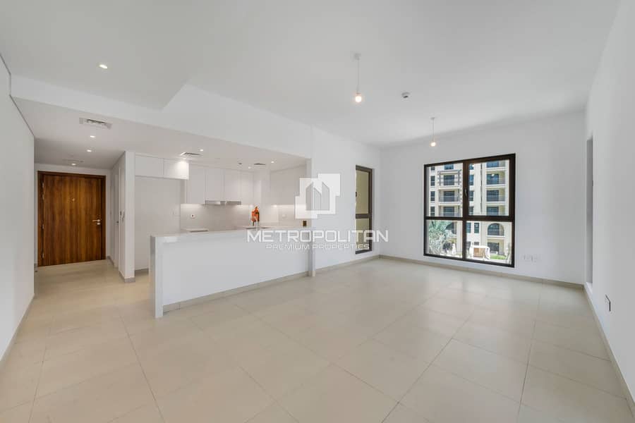 Open Plan | Sleek Design | Spacious