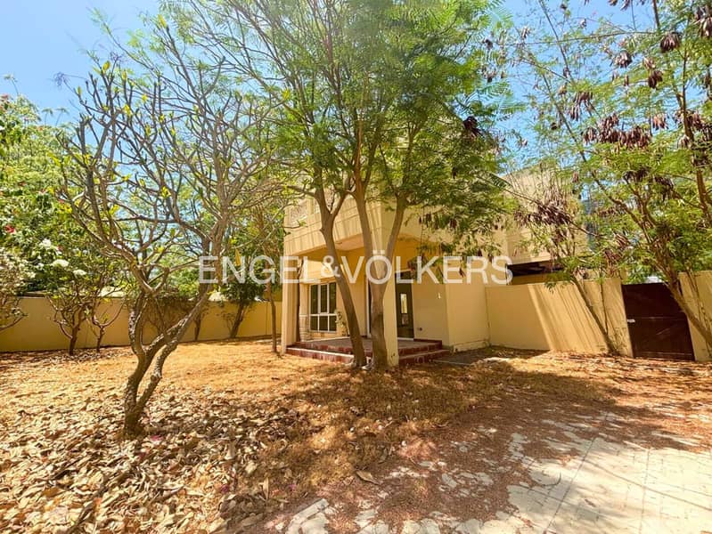 Prime Location | Skyline Views | Well Maintained Prime Location | Skyline Views | Well Maintained