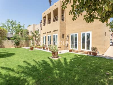 5 Bedroom Villa for Rent in The Lakes, Dubai - Park Views | Unfurnished | Prime Location