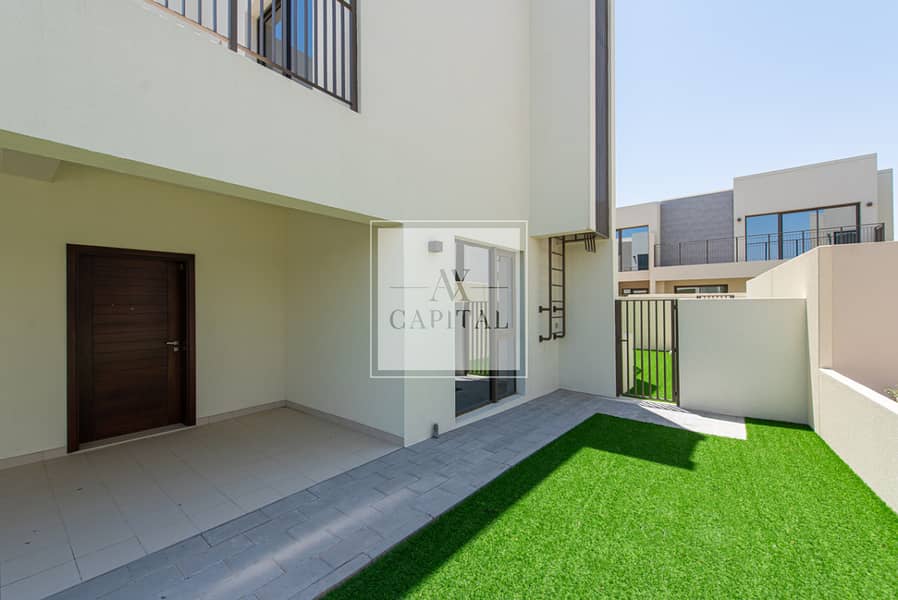 Hot Deal | End Unit | Upgraded Garden