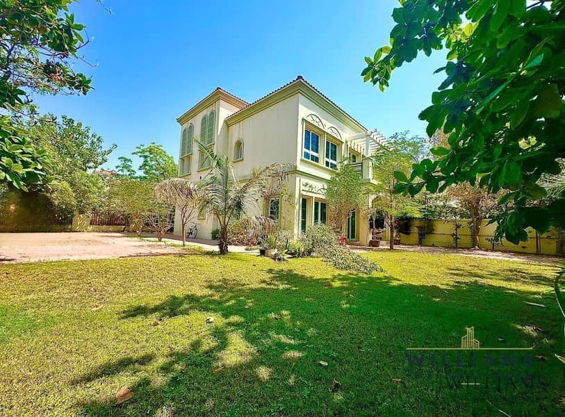 2 BED ROOM | PRIME LOCATION | VACANT ON TRANSFER