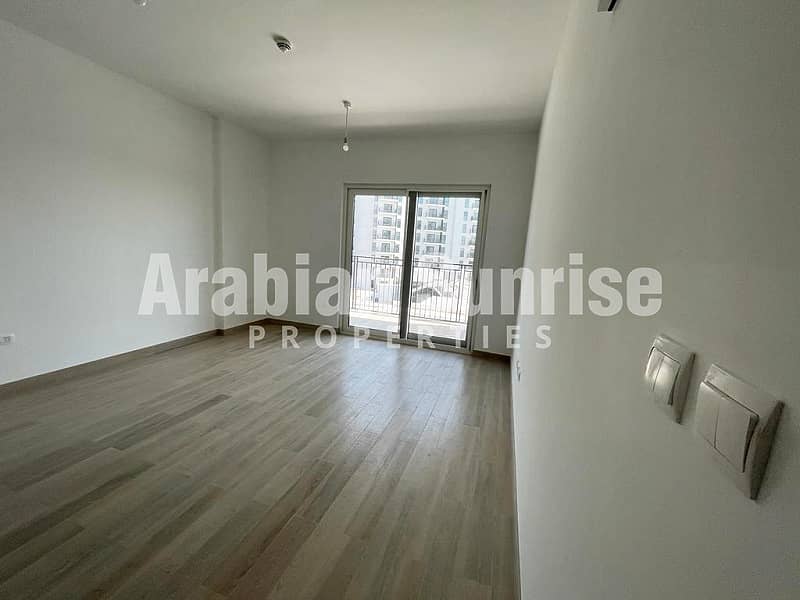 6 Waters edge 1BR, B13-301 Living. jpg