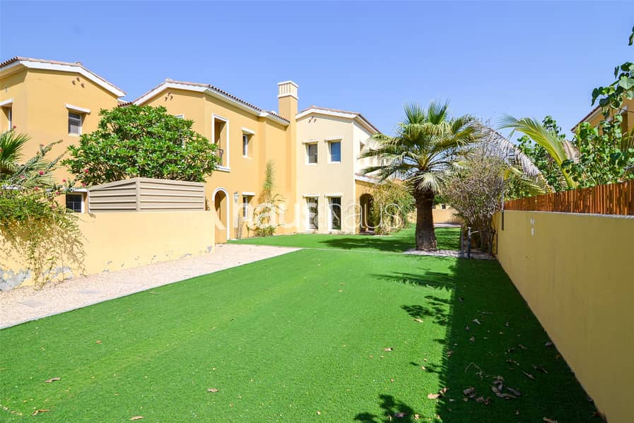 Easy To View - Great Location - Large Plot Easy To View - Great Location - Large Plot