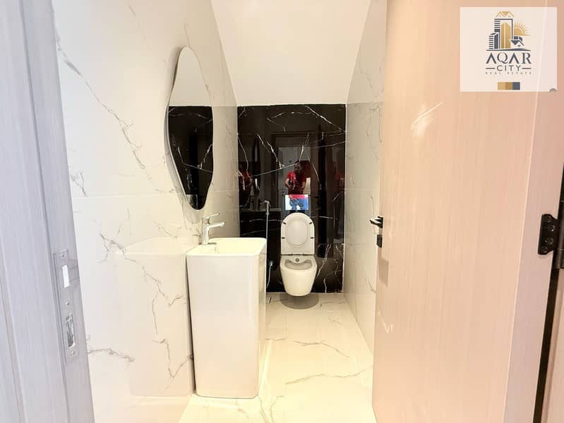 19 a217c6e9-2d19-4ab7-a49c-e5094b85cae6. jpg