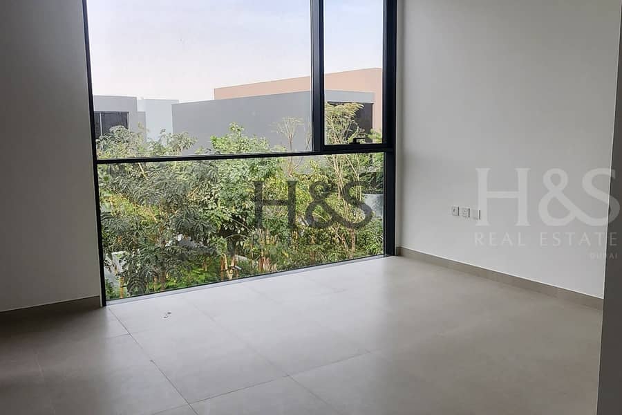 Freehold | strategic location | High ROI | handover Freehold | strategic location | High ROI | handover