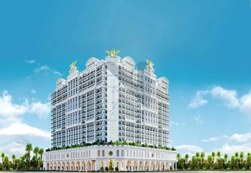 Opulent Living in Dolce Vita, Arjan Opulent Living in Dolce Vita, Arjan