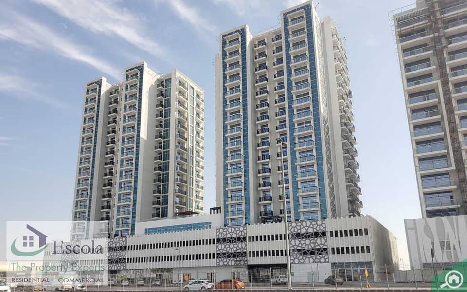 7 glamz bldg 1. jpg