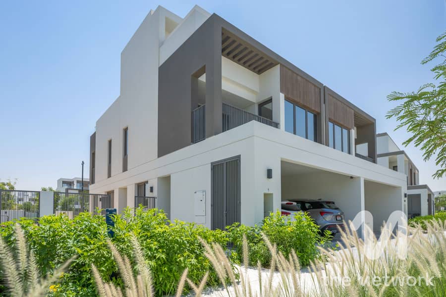 位于蒂拉尔阿尔加夫综合社区,奥拉别墅区 4 卧室的别墅 6700000 AED - 11620465 位于蒂拉尔阿尔加夫综合社区,奥拉别墅区 4 卧室的别墅 6700000 AED - 11620465