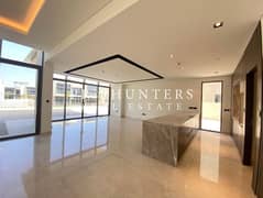 luxury villa |Premium Location|private garden Pool