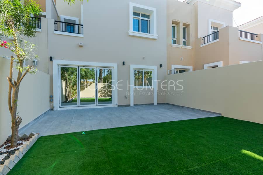 Tenanted | Great ROI | Fully renovated | Opp. Park Tenanted | Great ROI | Fully renovated | Opp. Park