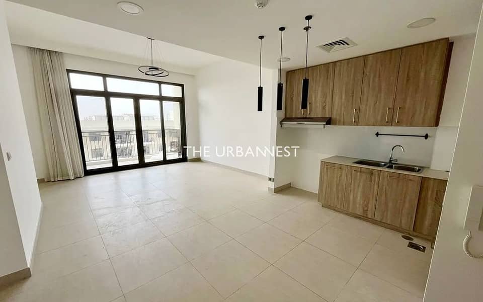 Modern and Stylish | High Floor | Ready to Move In Modern and Stylish | High Floor | Ready to Move In