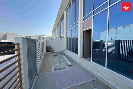 Vacant | Spacious | Garden | Maids  | Bransd New